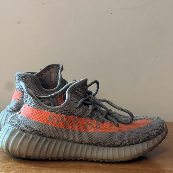 Original Yeezy 350 boosts - Picture 5 of 7